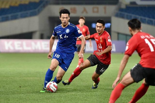 王哲林15+12刘铮14分 上海6人上双险胜北京